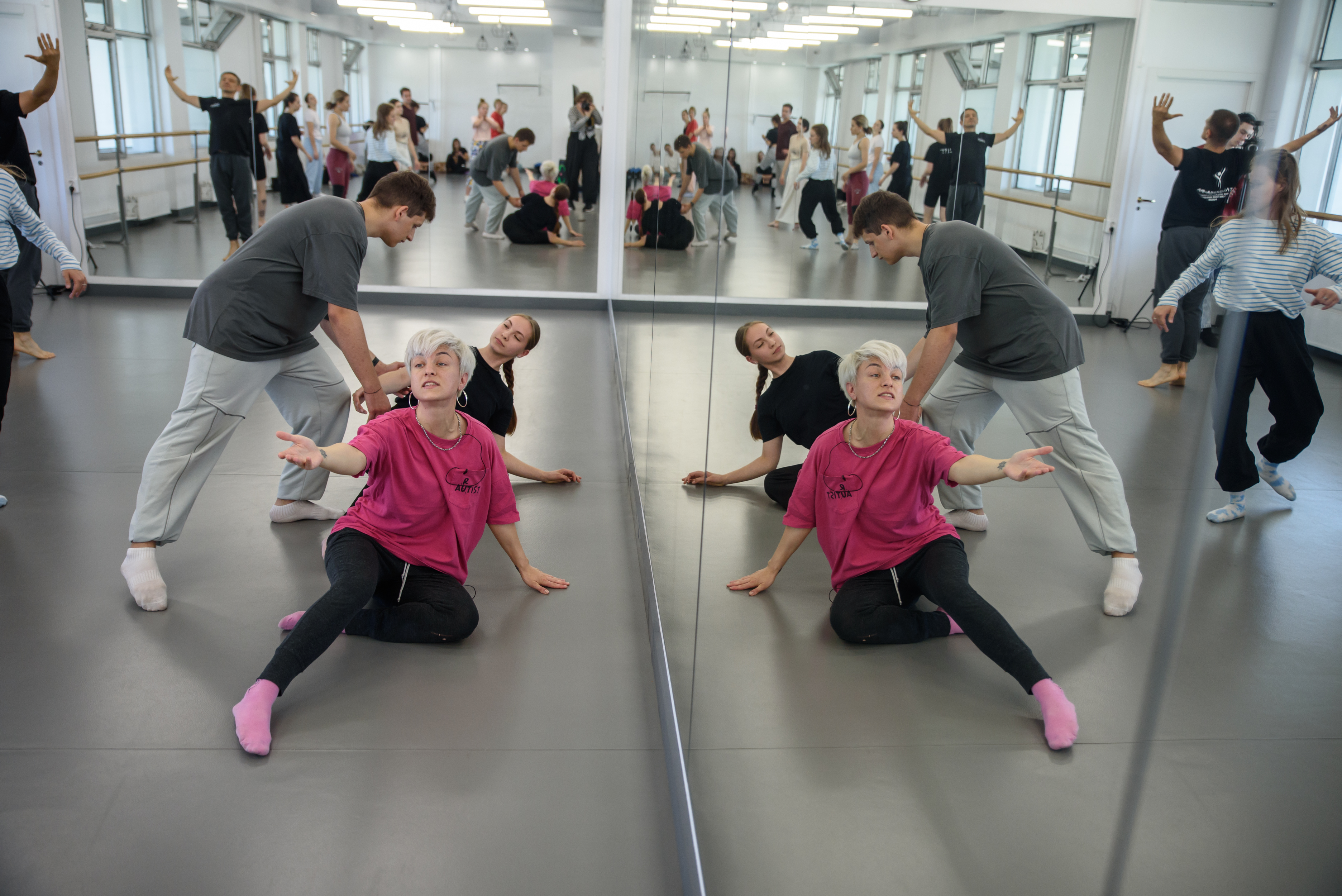 Разогрев и техника кроссов в современном танце для детей от 10 лет