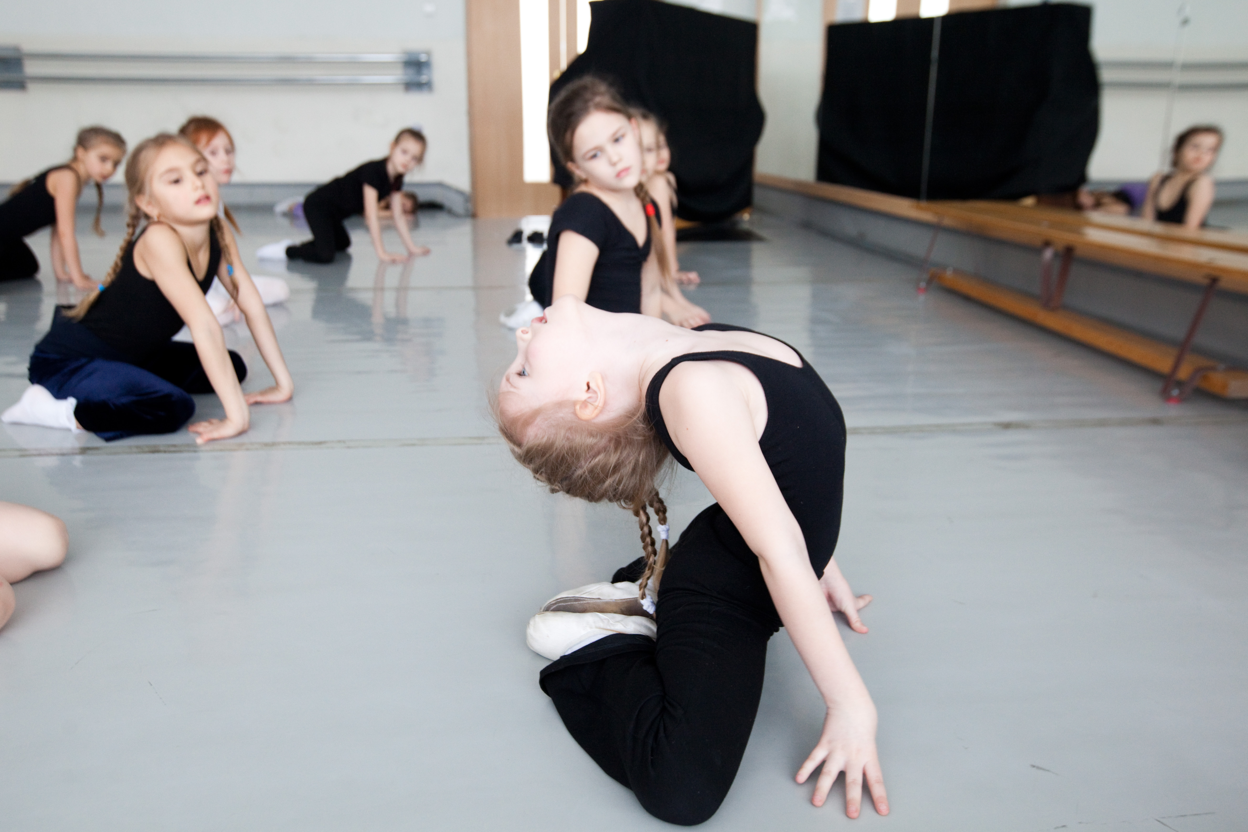 Методика преподавания хореографии на дистанционном обучении. 3 готовых урока для детей 4–6, 7–9, 10–14 лет
