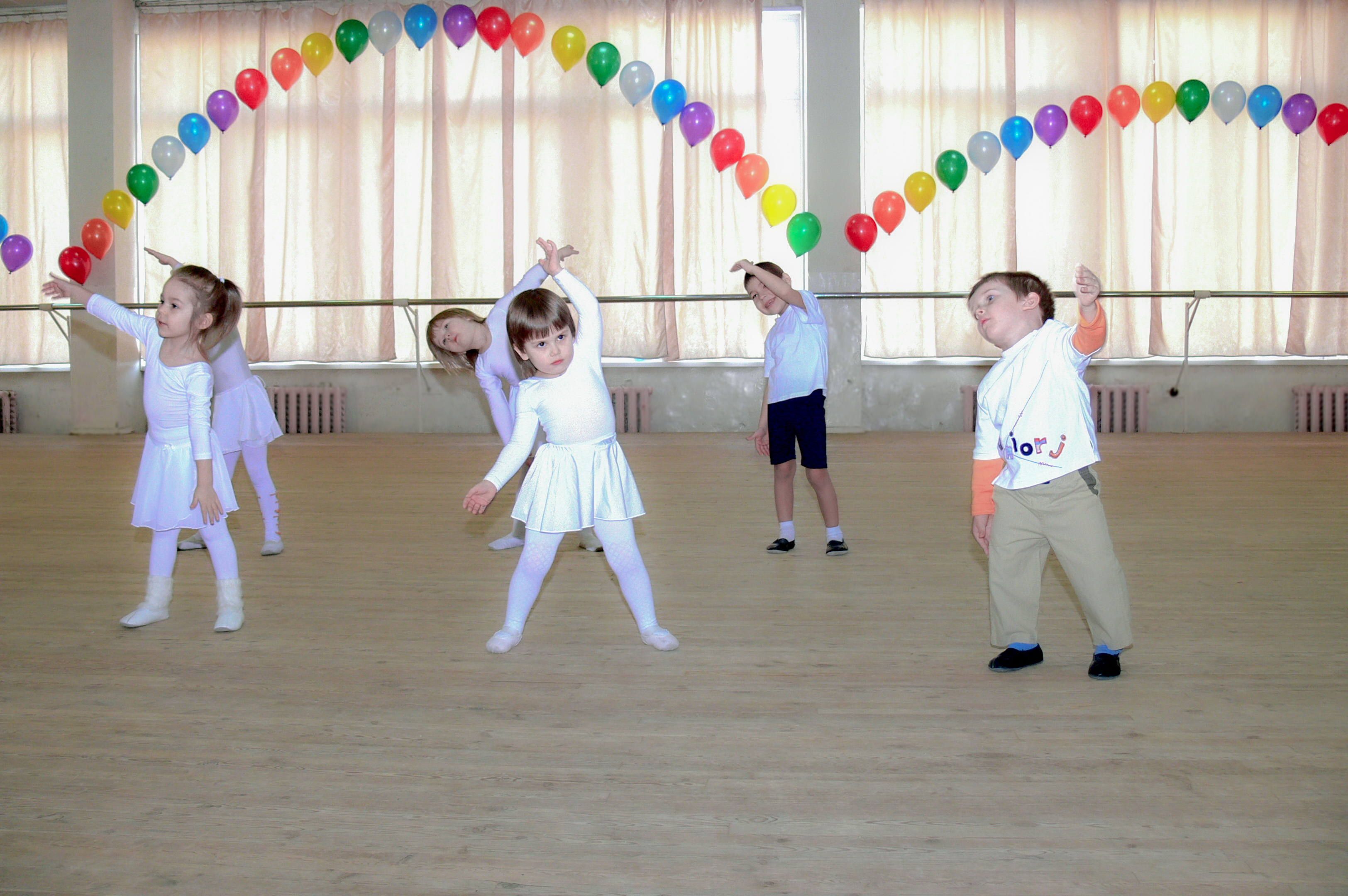 Разминка как часть урока хореографии для дошкольников