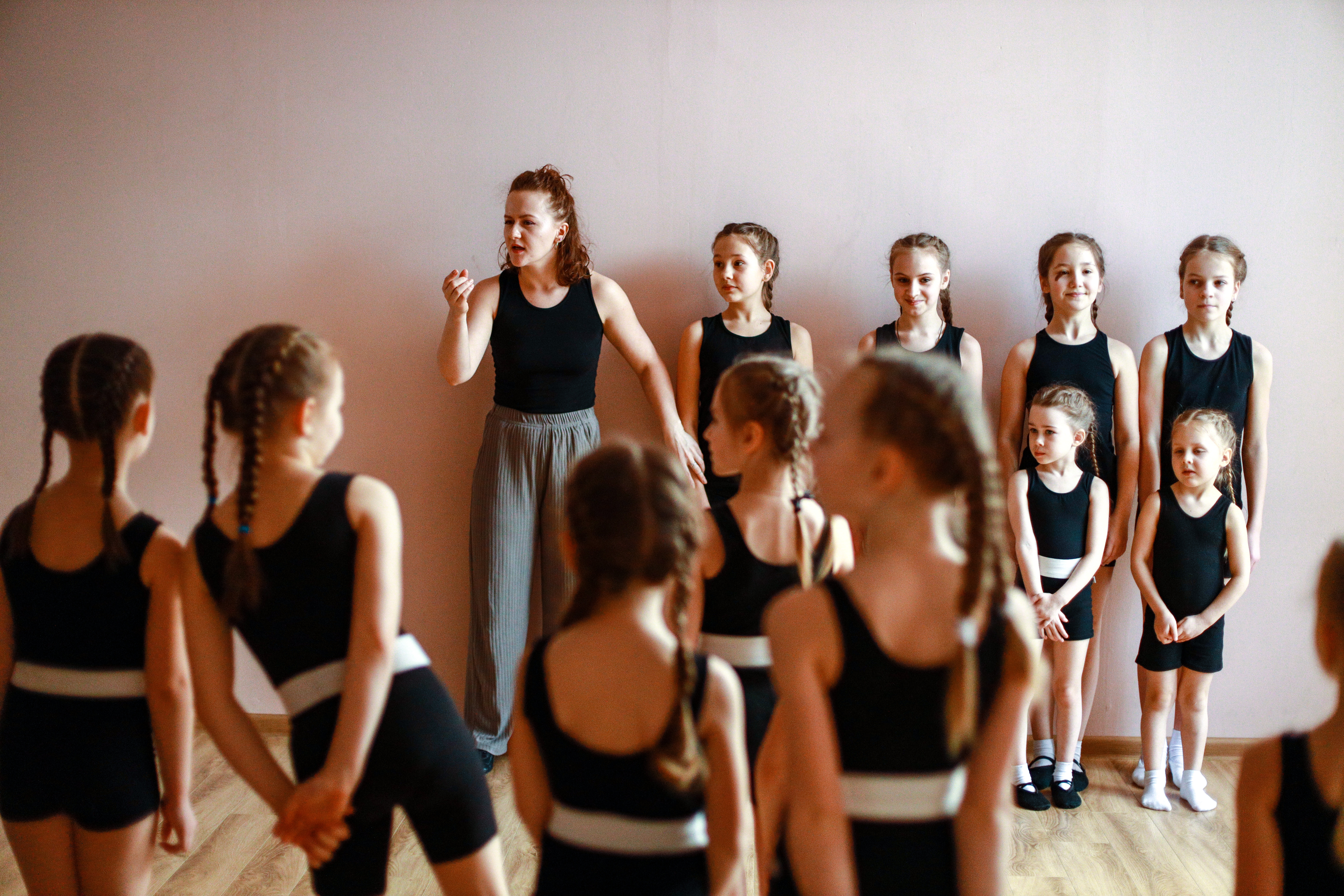 Упражнения на развитие танцевальности и чувства ритма для детей 5–7 лет. Этюды